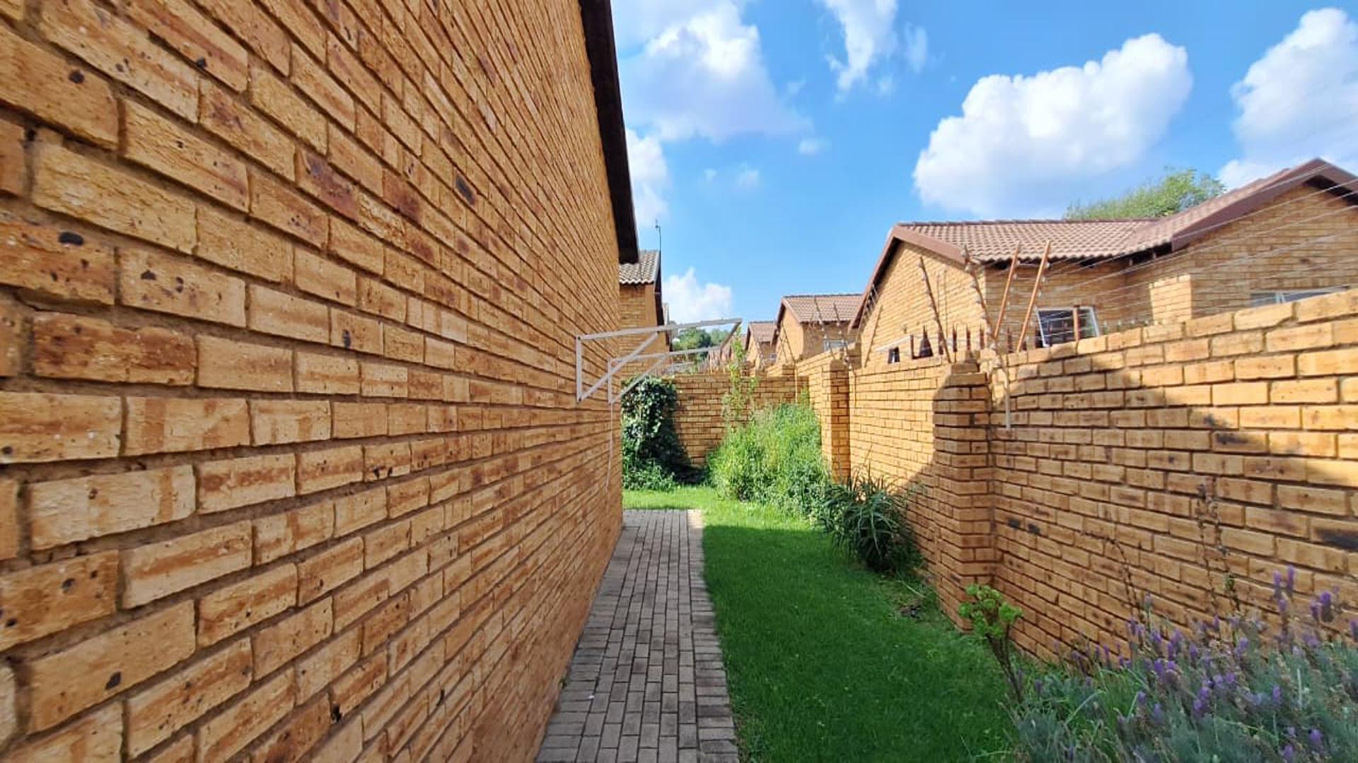 Backyard of property in Honey Park