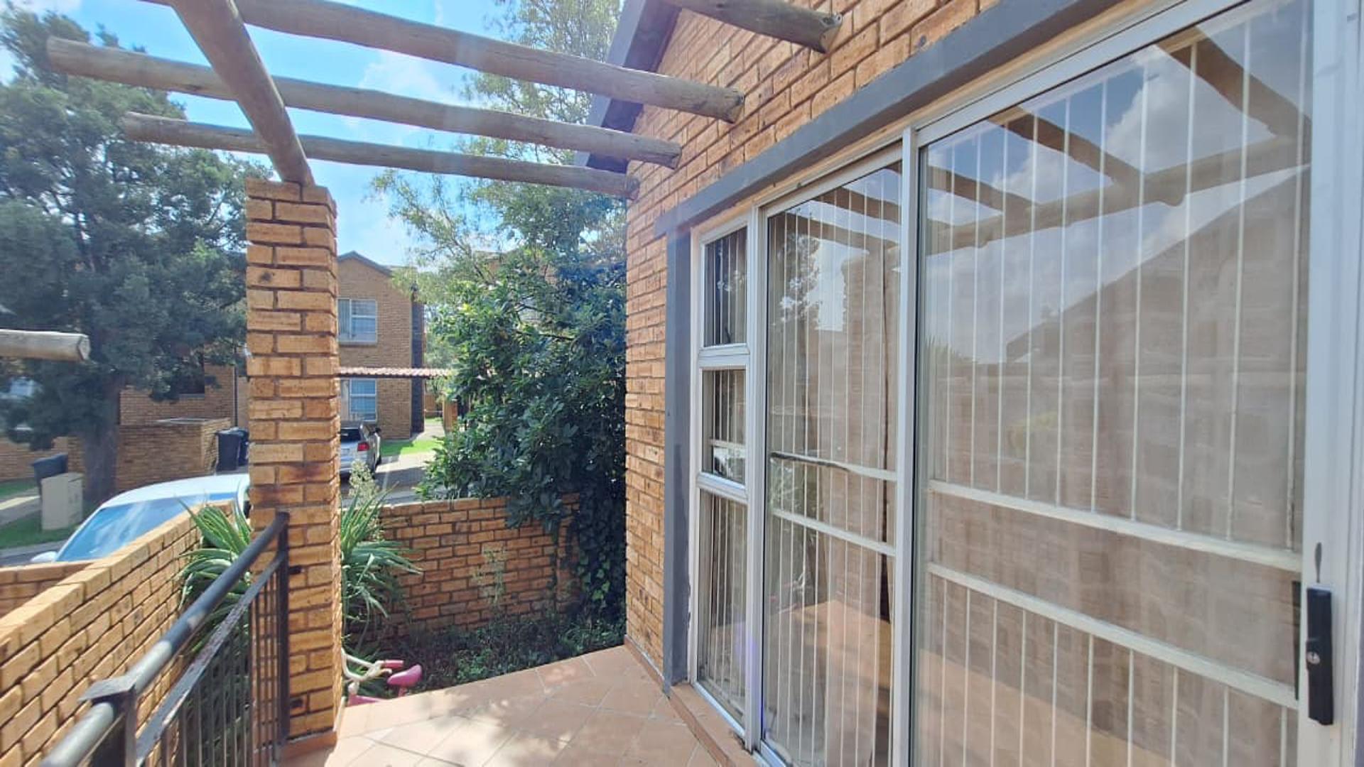 Backyard of property in Honey Park