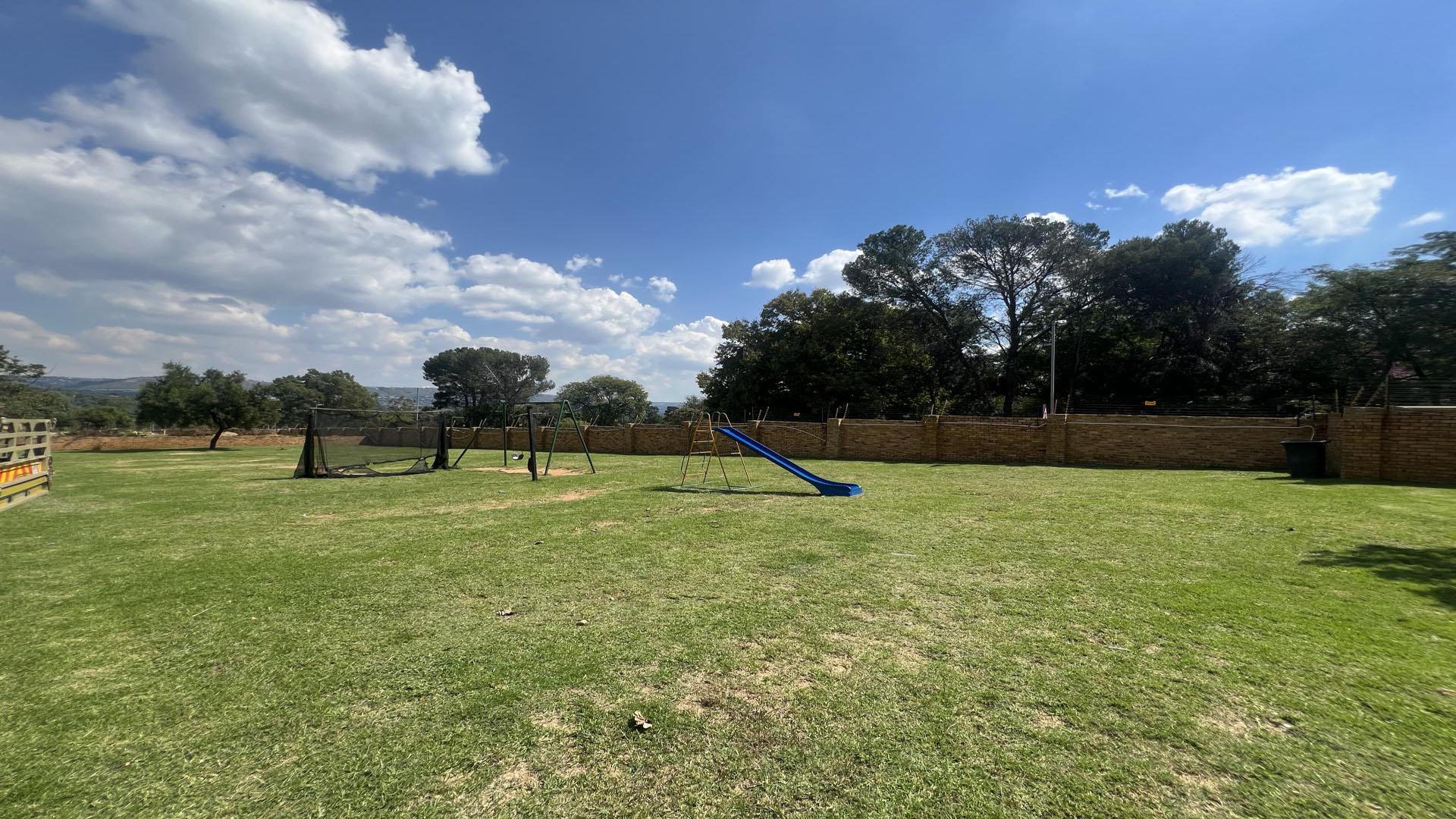 Garden of property in Honey Park