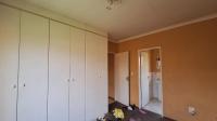 Main Bedroom - 17 square meters of property in Honey Park
