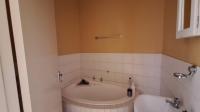 Bathroom 1 - 5 square meters of property in Honey Park