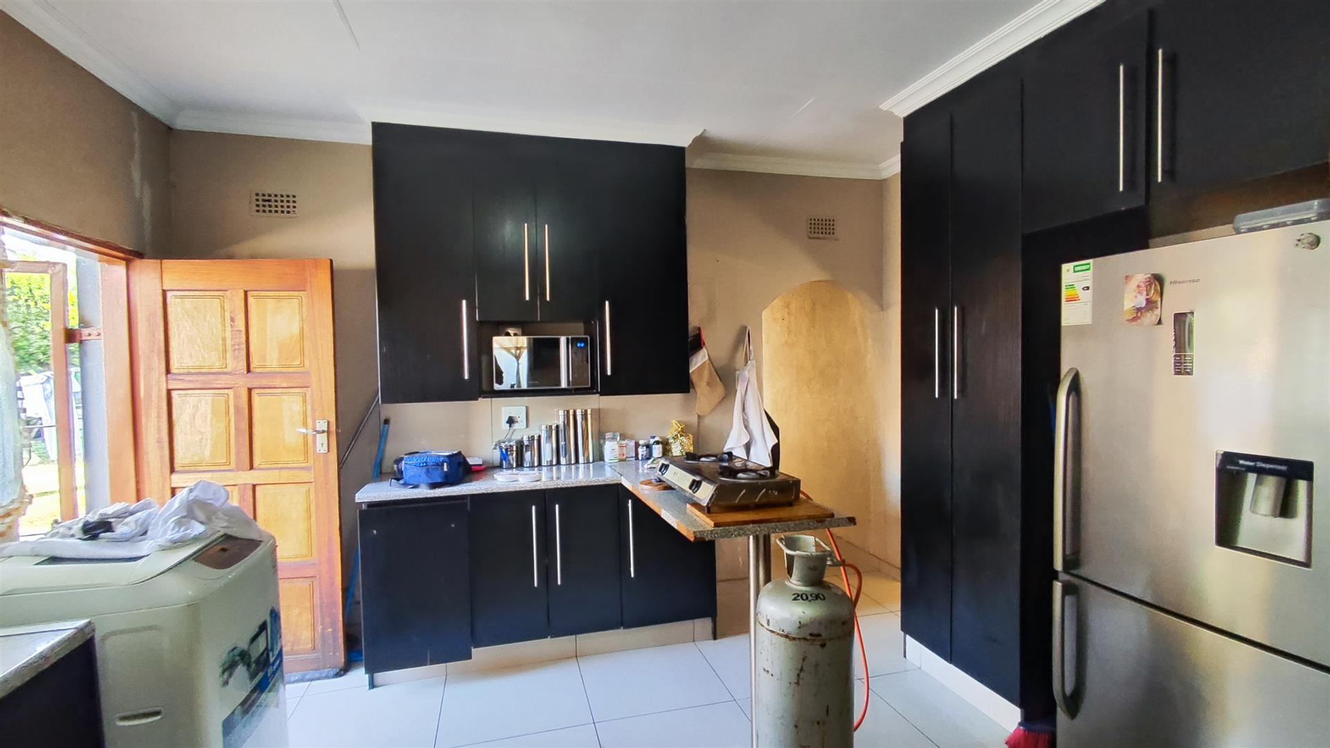 Kitchen - 17 square meters of property in Raceview