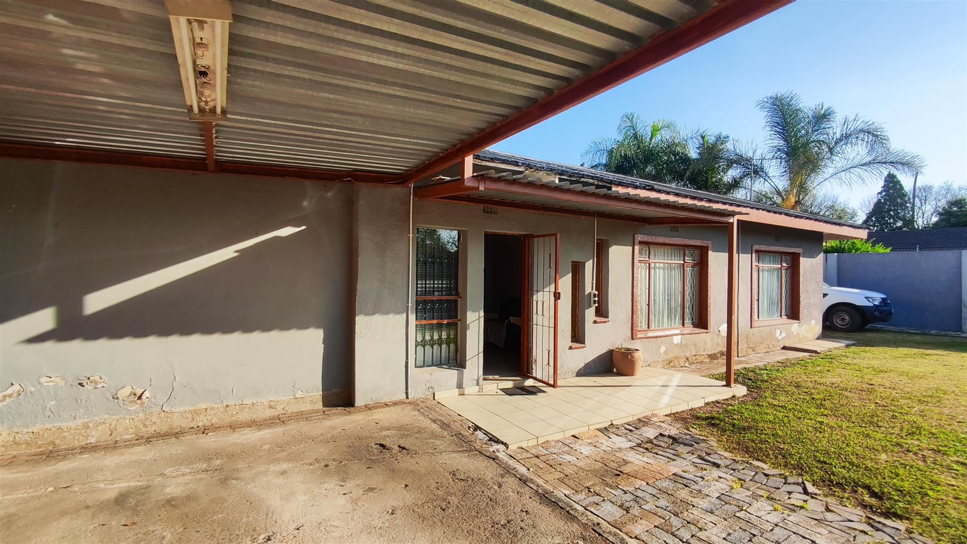 Front View of property in Raceview