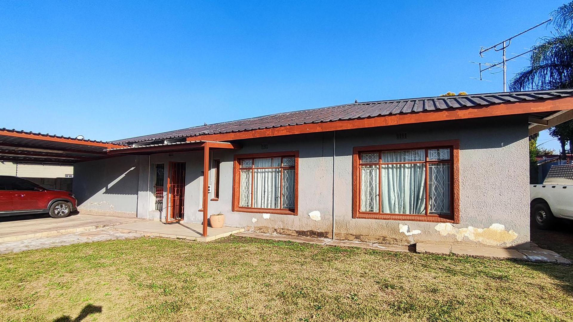 Front View of property in Raceview