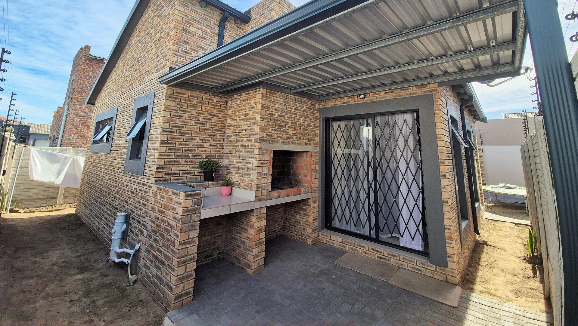 Backyard of property in Fairview - PE