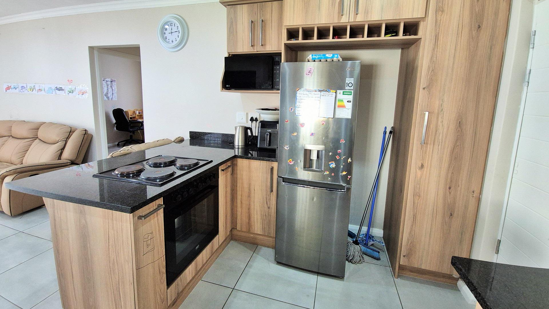 Kitchen of property in Fairview - PE