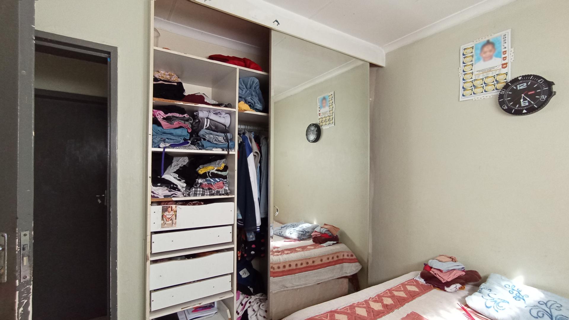 Bed Room 2 - 11 square meters of property in Riverlea - JHB