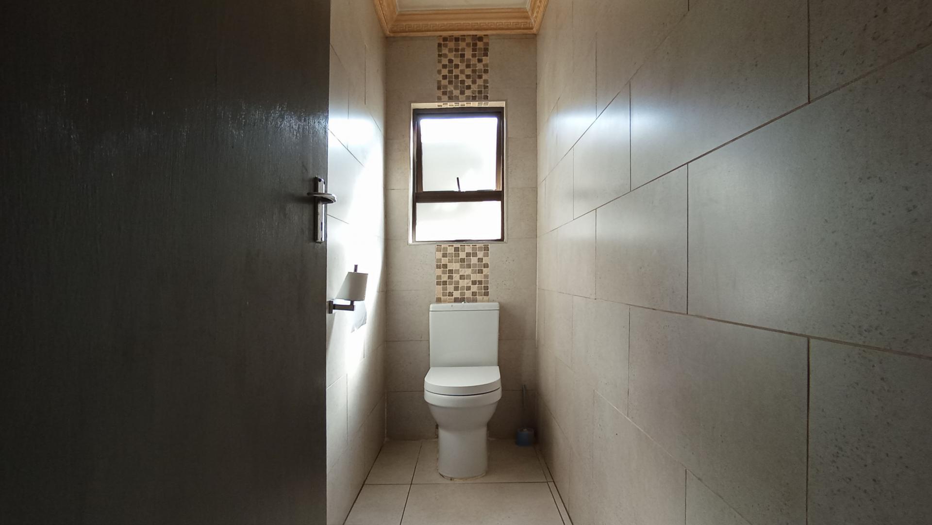 Bathroom 1 - 3 square meters of property in Riverlea - JHB