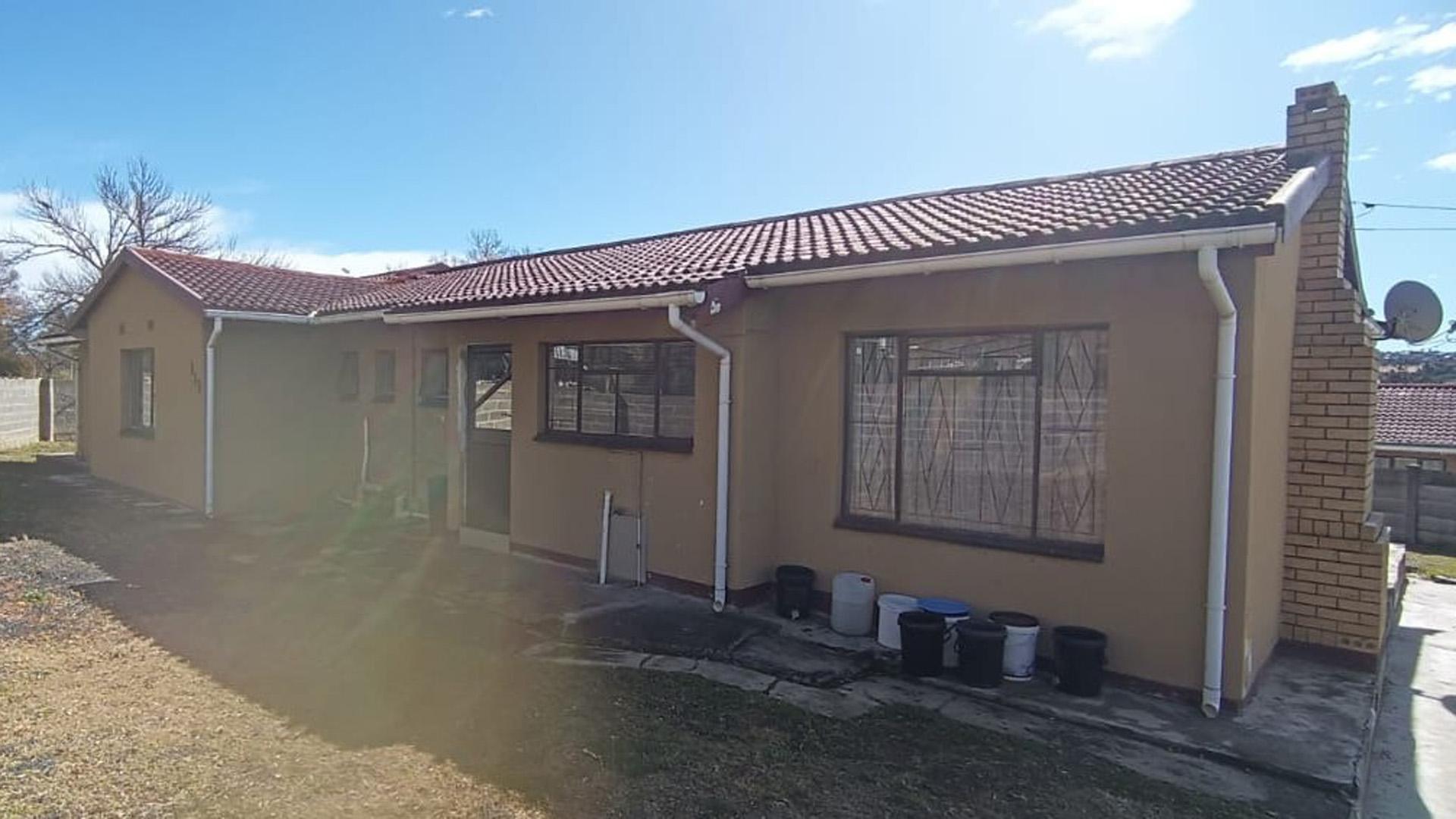 Backyard of property in Estcourt