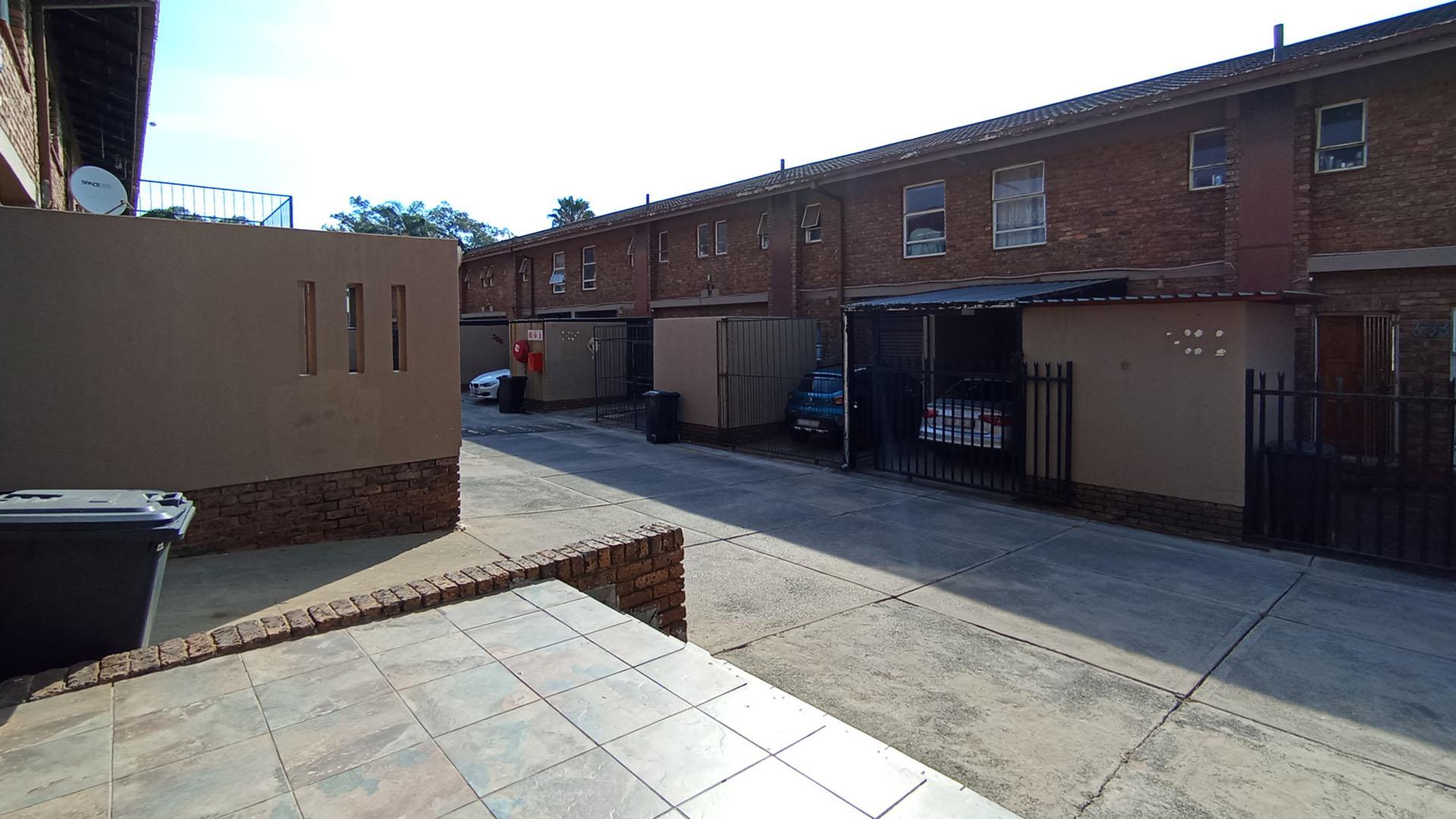 Front View - 12 square meters of property in Silverton