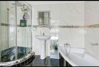  of property in South Hills