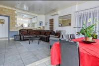  of property in South Hills