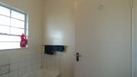 Bathroom 1 - 5 square meters of property in Commercia