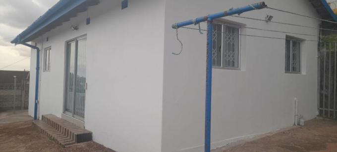 2 Bedroom House to Rent in Arena Park - Property to rent - MR677661