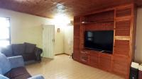 TV Room - 21 square meters of property in Kraaifontein