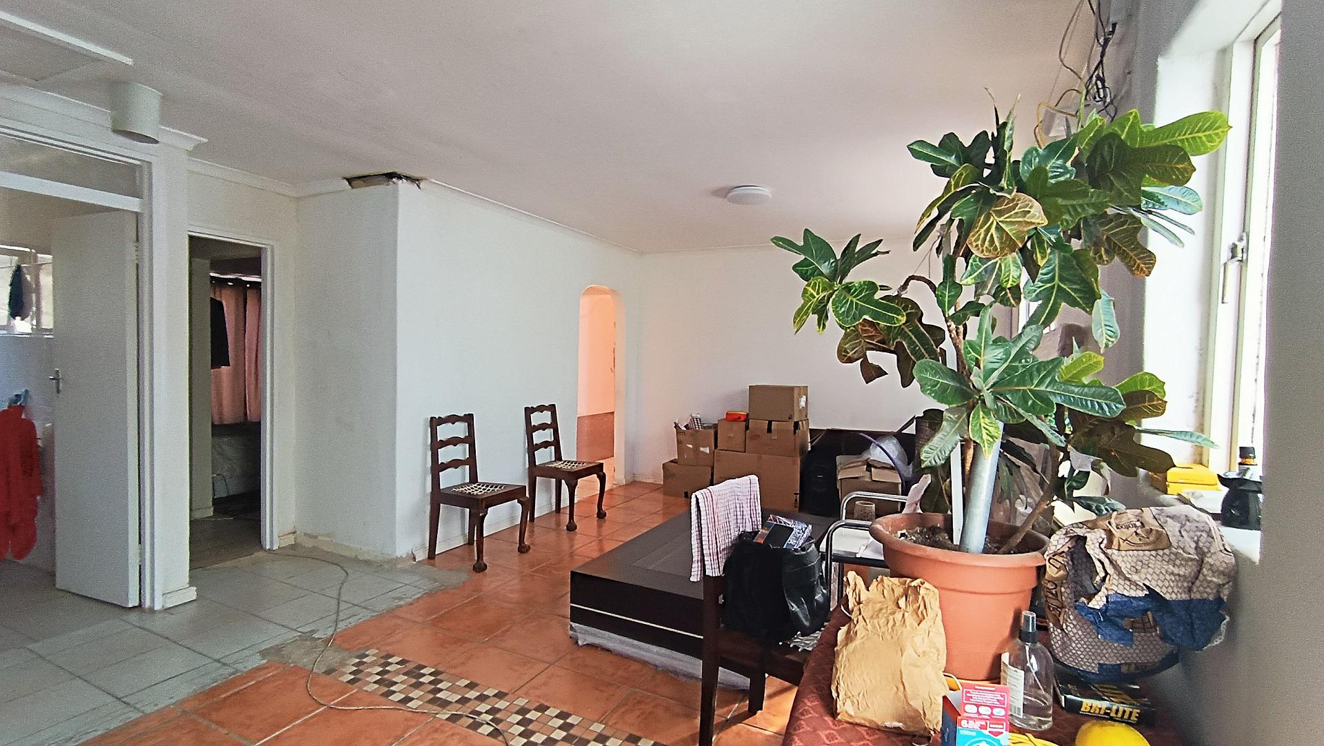 Lounges - 20 square meters of property in Northpine