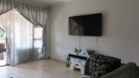 Lounges - 19 square meters of property in Florida