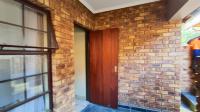 Balcony - 6 square meters of property in Norton Small Farms