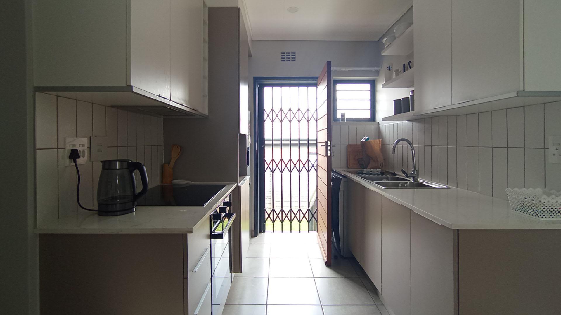 Kitchen - 5 square meters of property in Lotus Gardens