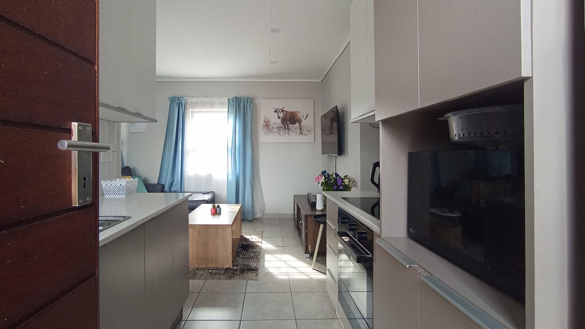 Kitchen - 5 square meters of property in Lotus Gardens