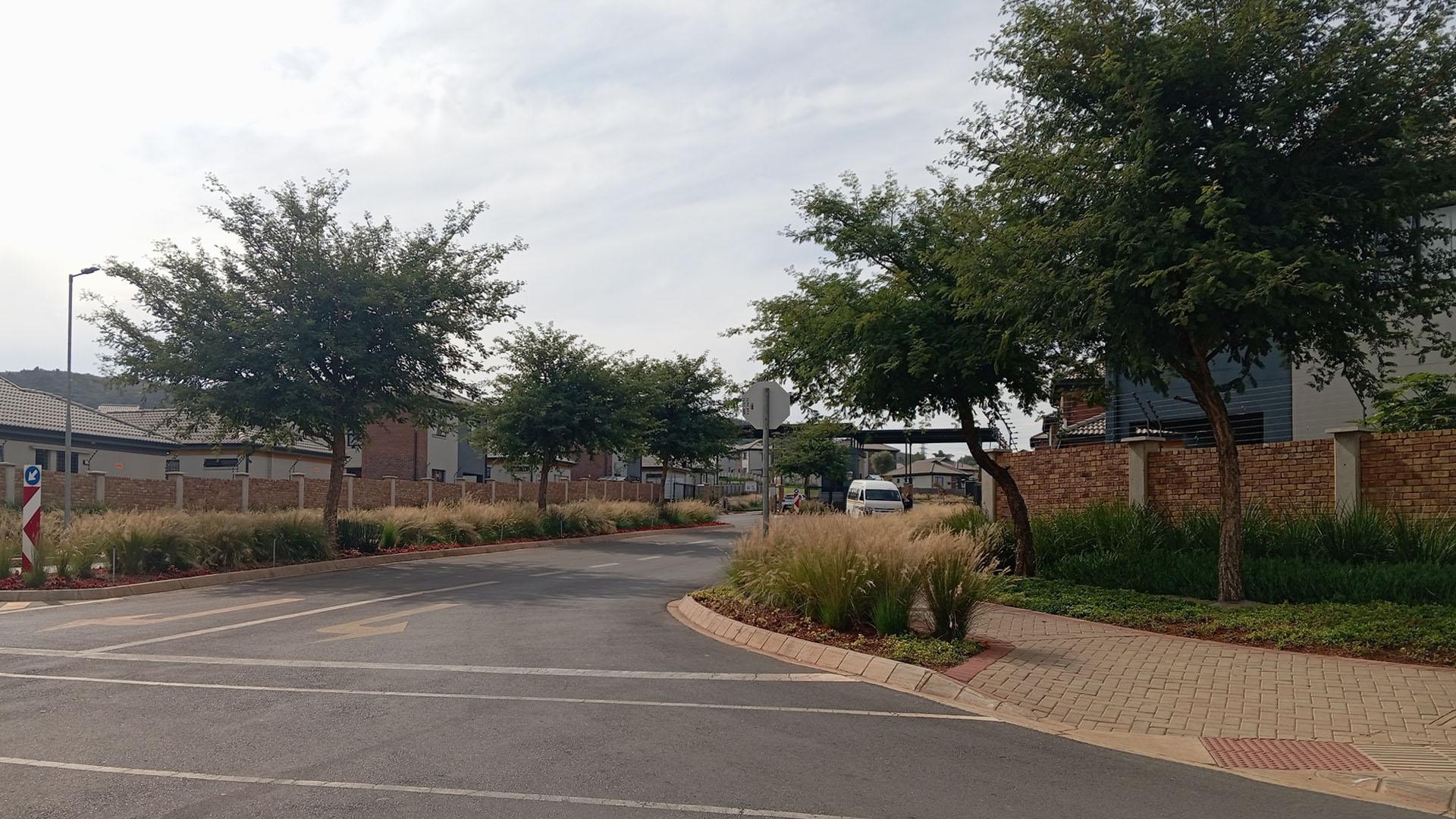 Front View of property in Lotus Gardens