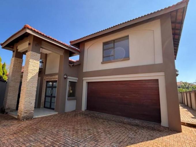 3 Bedroom Sectional Title for Sale For Sale in Vanderbijlpark - MR677683