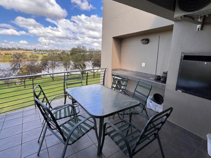 2 Bedroom Apartment for Sale For Sale in Vanderbijlpark - MR677684