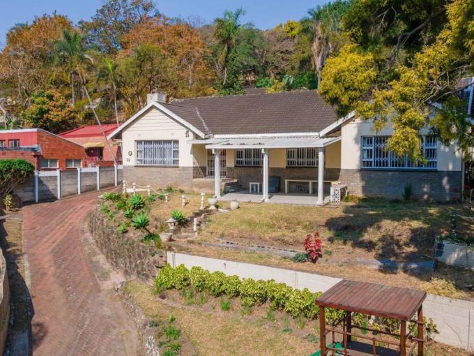 4 Bedroom House to Rent in Cowies Hill Park - Property to rent - MR677686