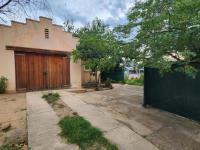  of property in Oudtshoorn