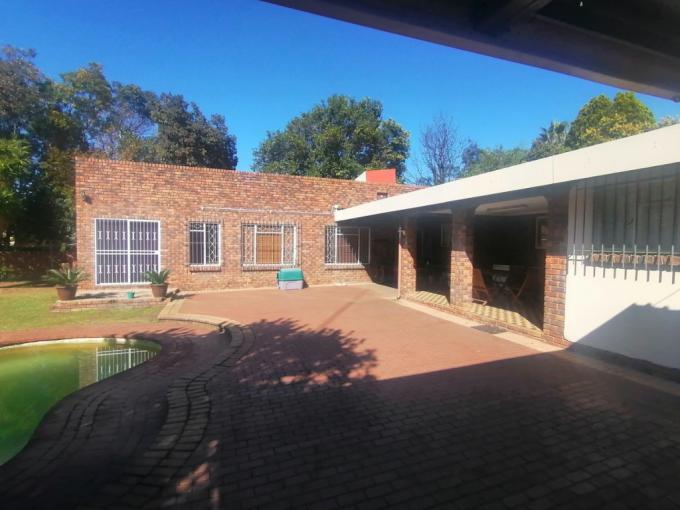 4 Bedroom House for Sale For Sale in Brackenhurst - MR677731