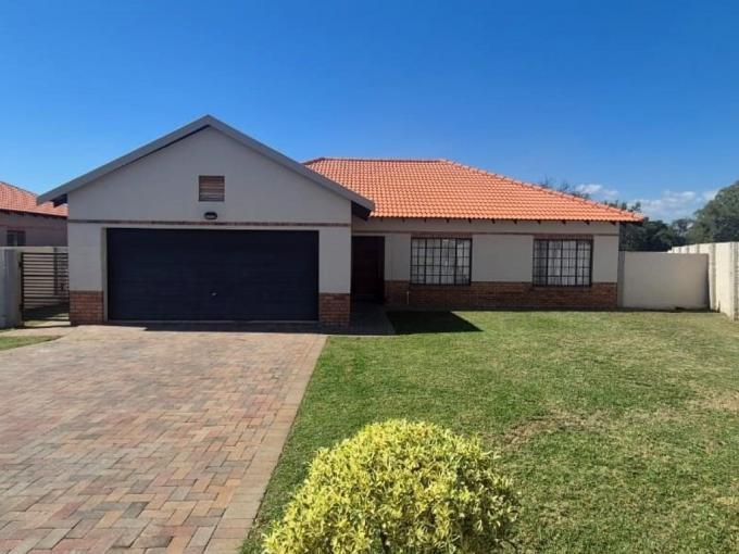 3 Bedroom House for Sale For Sale in Waterval East - MR677732