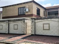  of property in Zinniaville