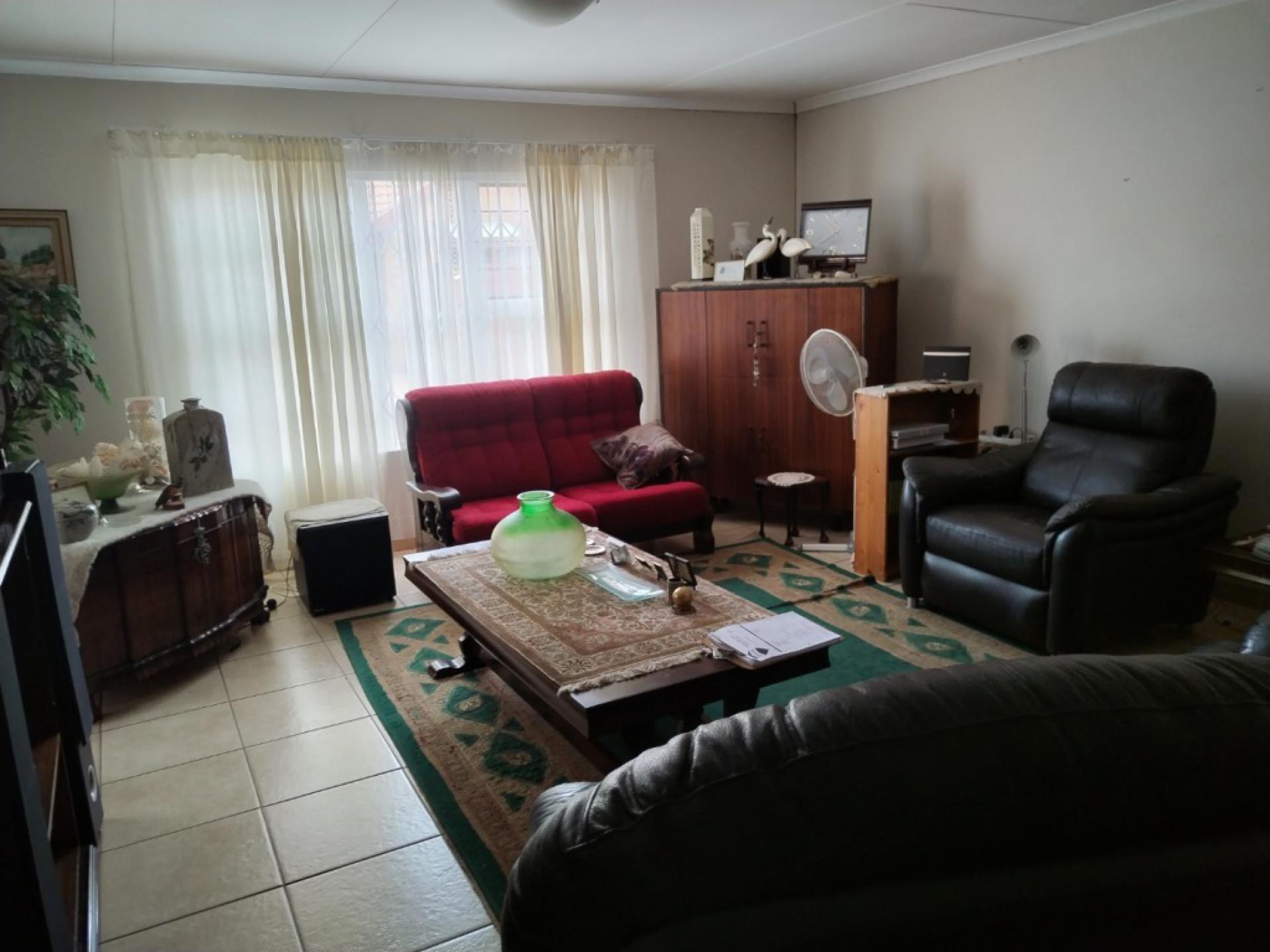  of property in Willow Park Manor