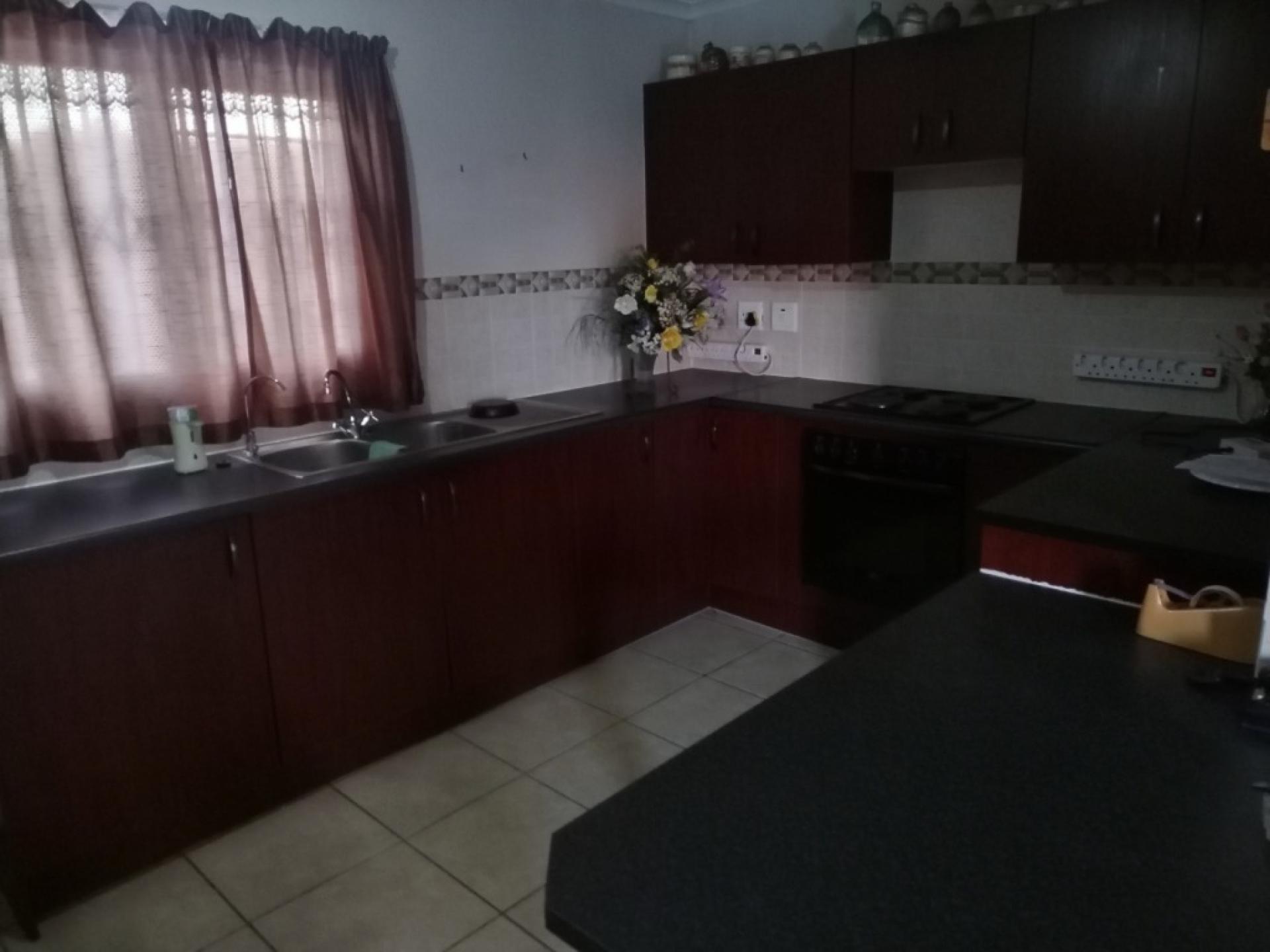  of property in Willow Park Manor