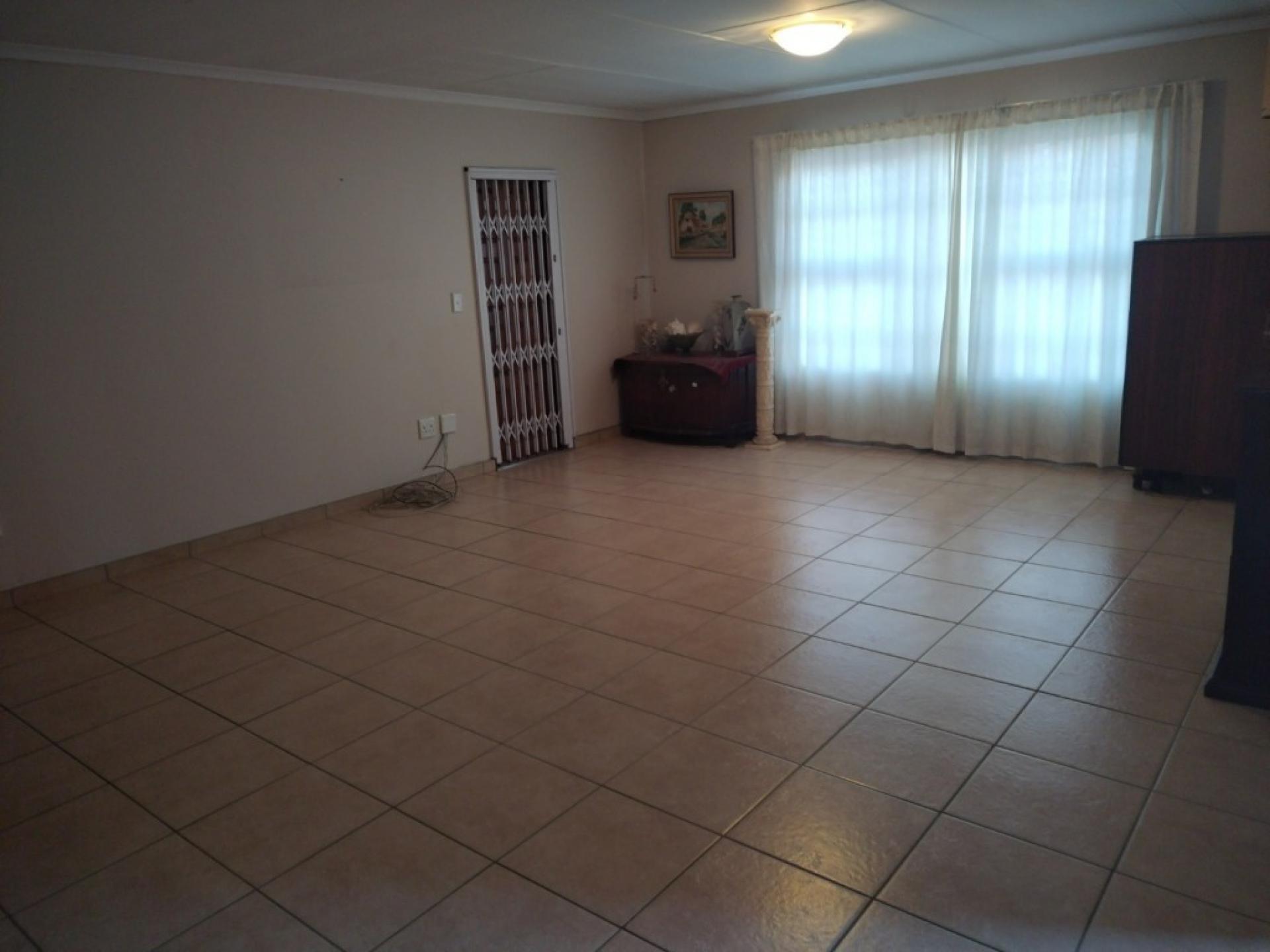  of property in Willow Park Manor