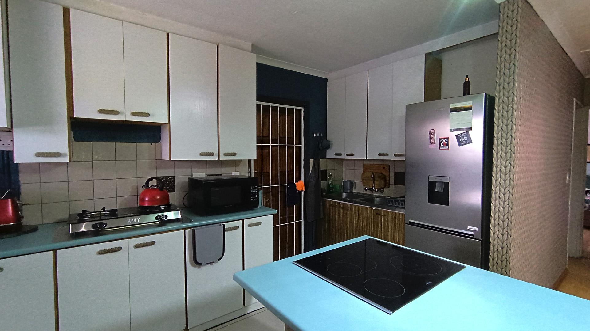 Kitchen - 16 square meters of property in Highbury