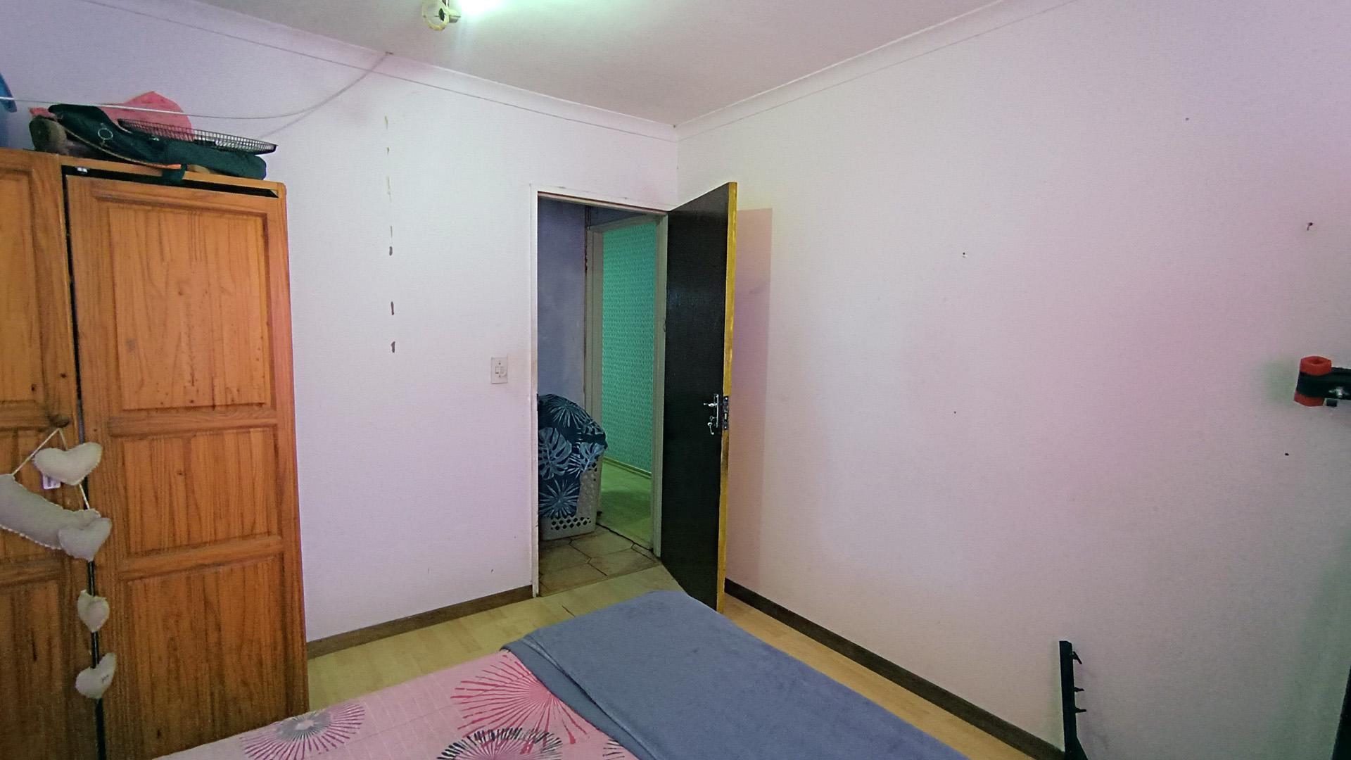 Bed Room 2 - 13 square meters of property in Highbury