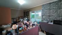 Lounges - 26 square meters of property in Highbury