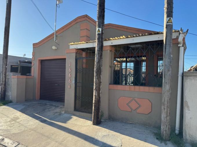 2 Bedroom House for Sale For Sale in Atlantis - MR677777