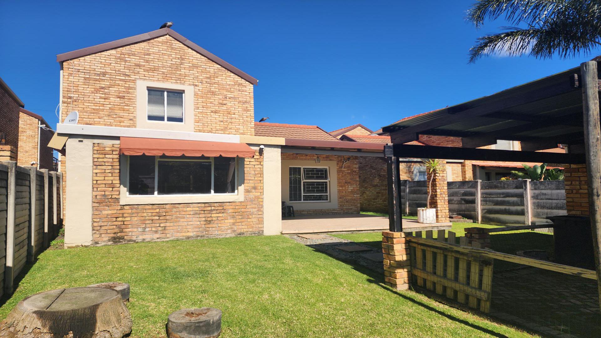 Front View of property in Wilgeheuwel 