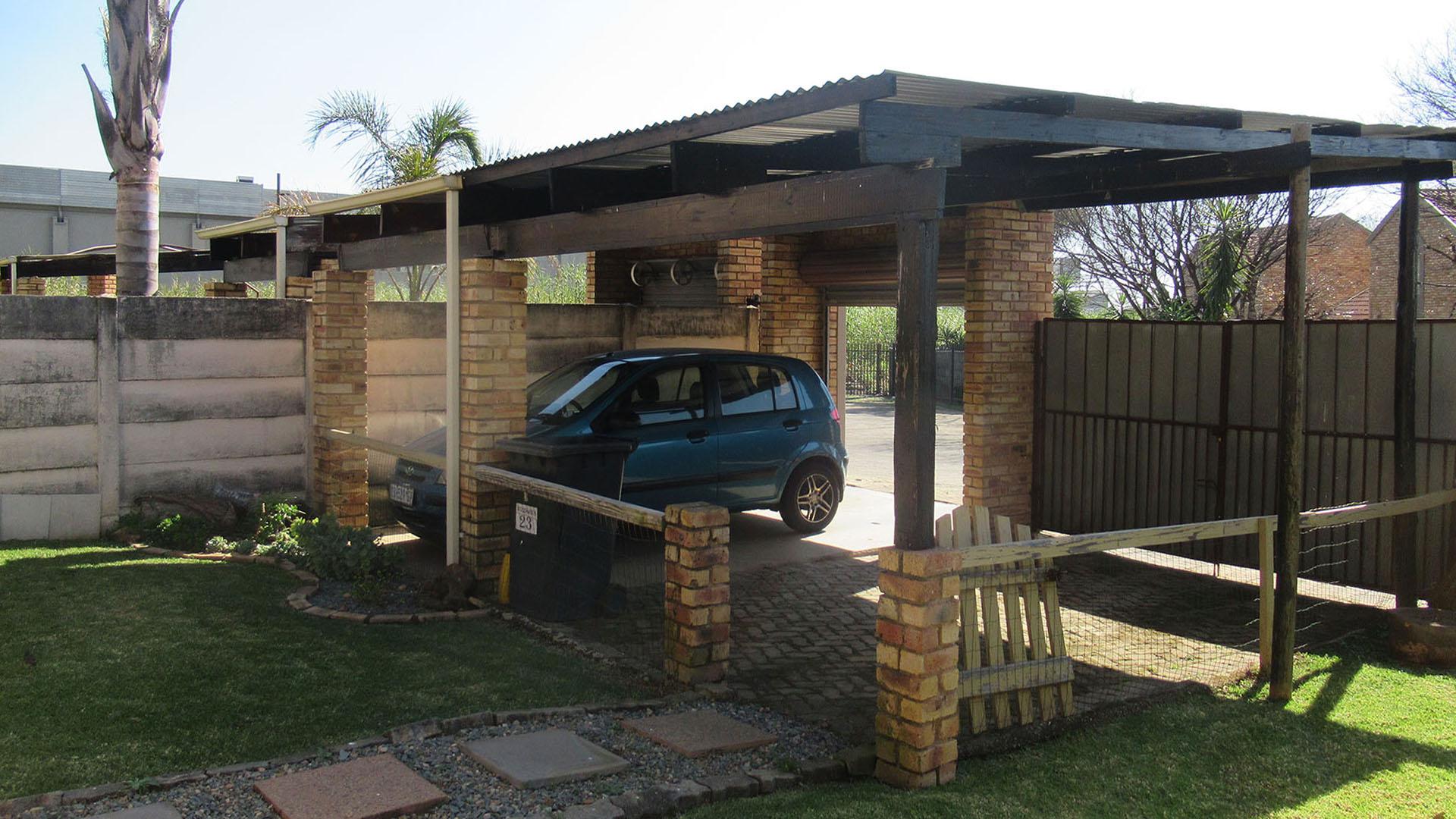 Front View of property in Wilgeheuwel 