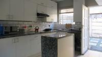Kitchen - 11 square meters of property in Wilgeheuwel 