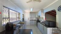 Kitchen - 16 square meters of property in Shulton Park