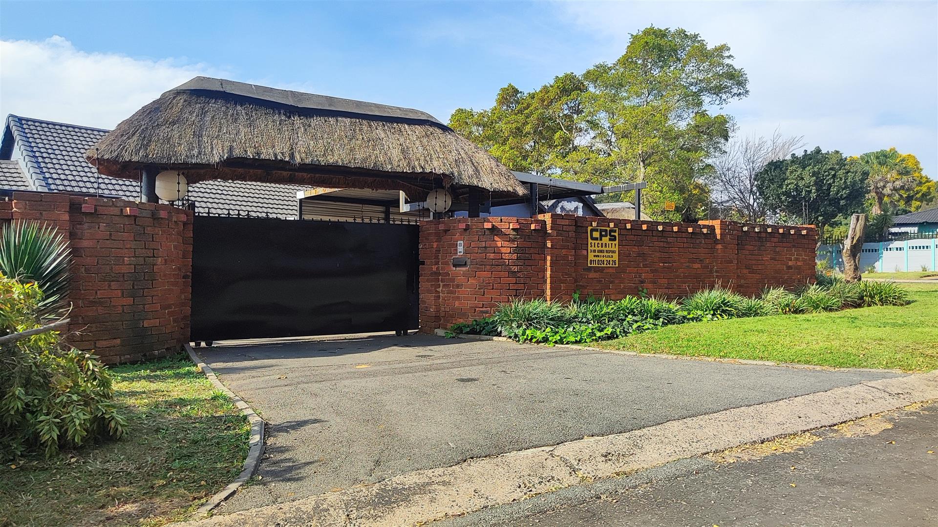 Front View of property in Brackendowns