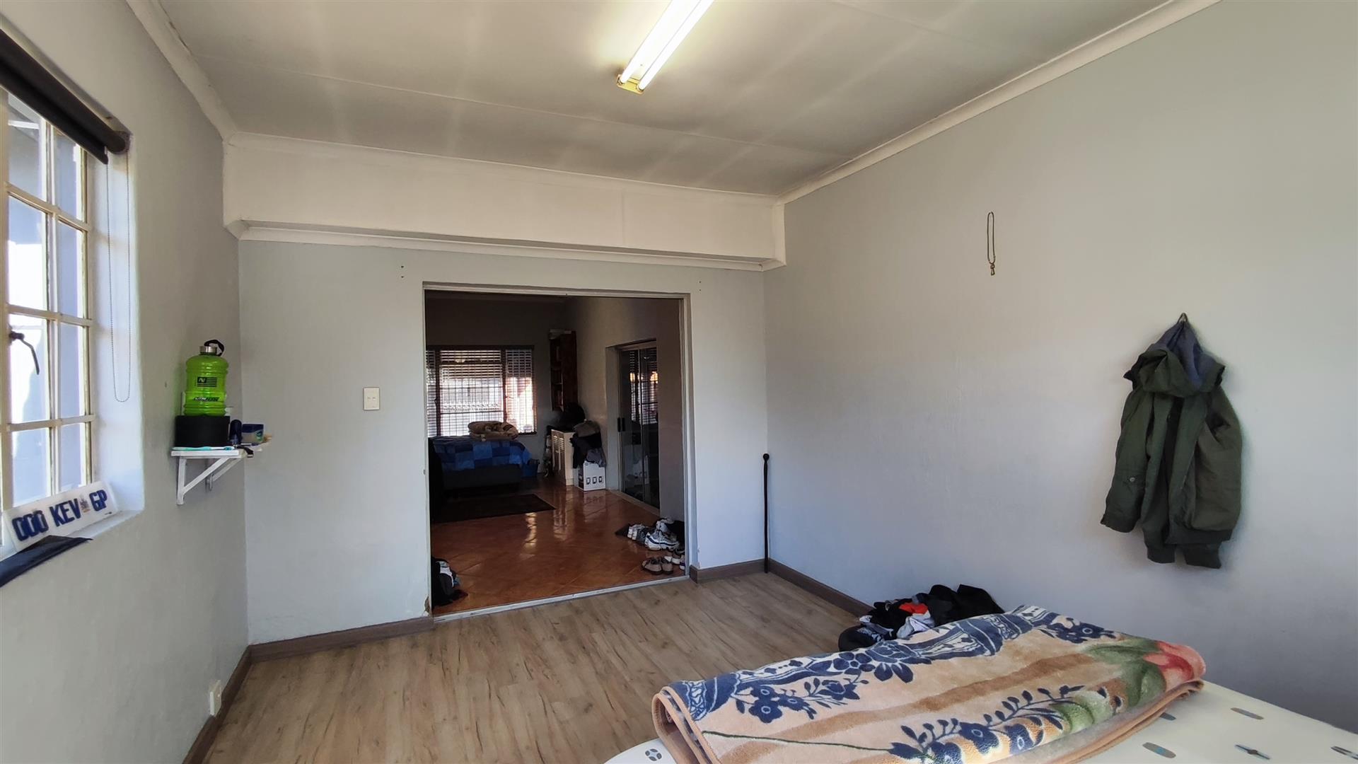 Spaces - 6 square meters of property in Brackendowns