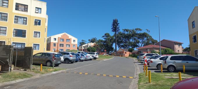 1 Bedroom Apartment for Sale For Sale in Amalinda - MR677784