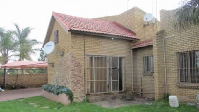 SA Home Loans Sale in Execution 3 Bedroom House for Sale in Reyno Ridge - MR677793
