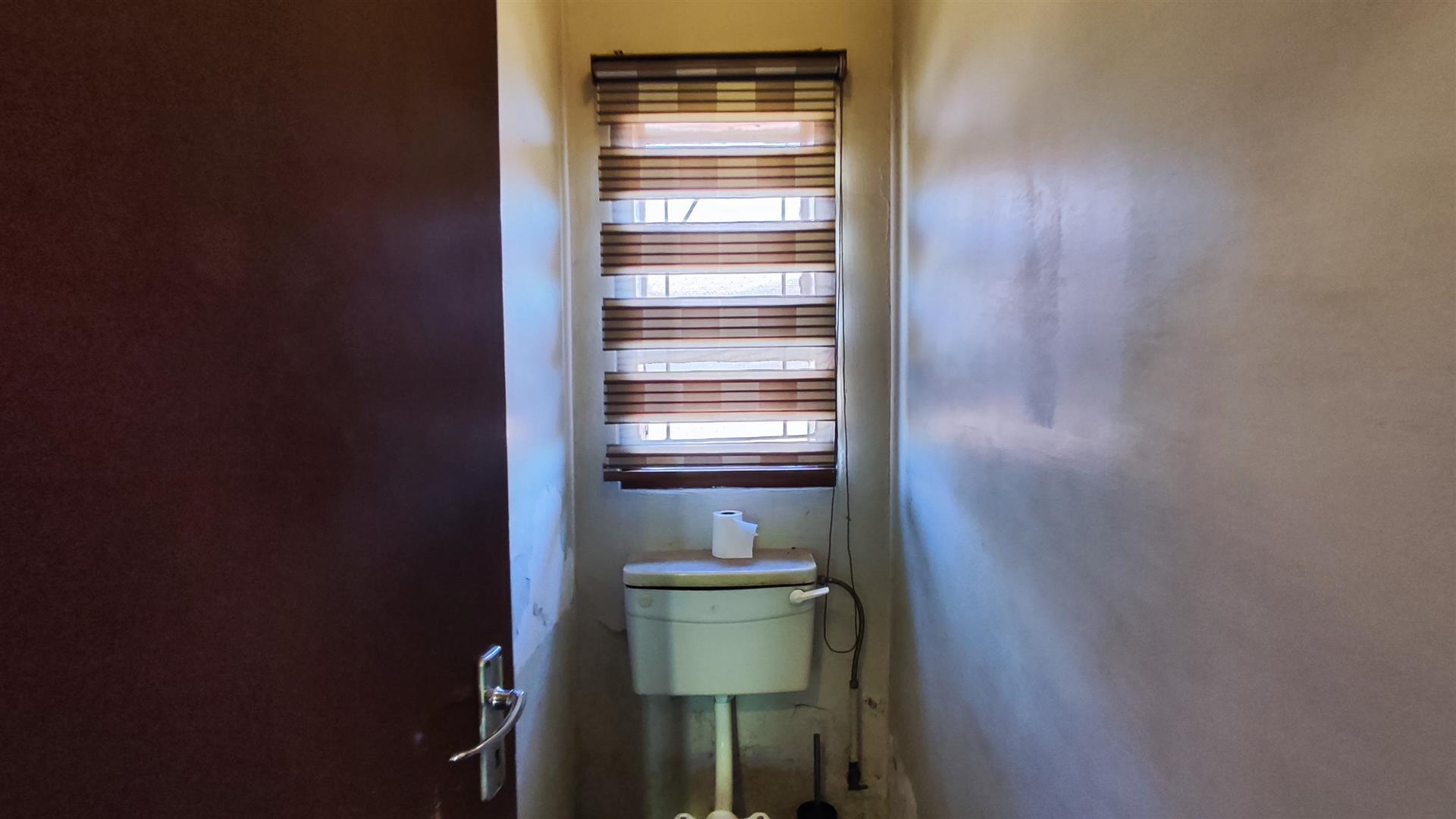 Bathroom 1 - 5 square meters of property in Evaton