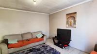 Lounges - 20 square meters of property in Evaton