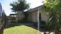 Front View of property in Rangeview